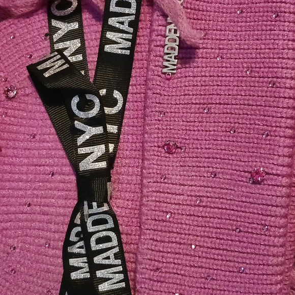 MADDEN NYC 2 PIECE PINK POM RHINESTONE HAT AND FRINGED SCARF SET - Picture 3 of 9